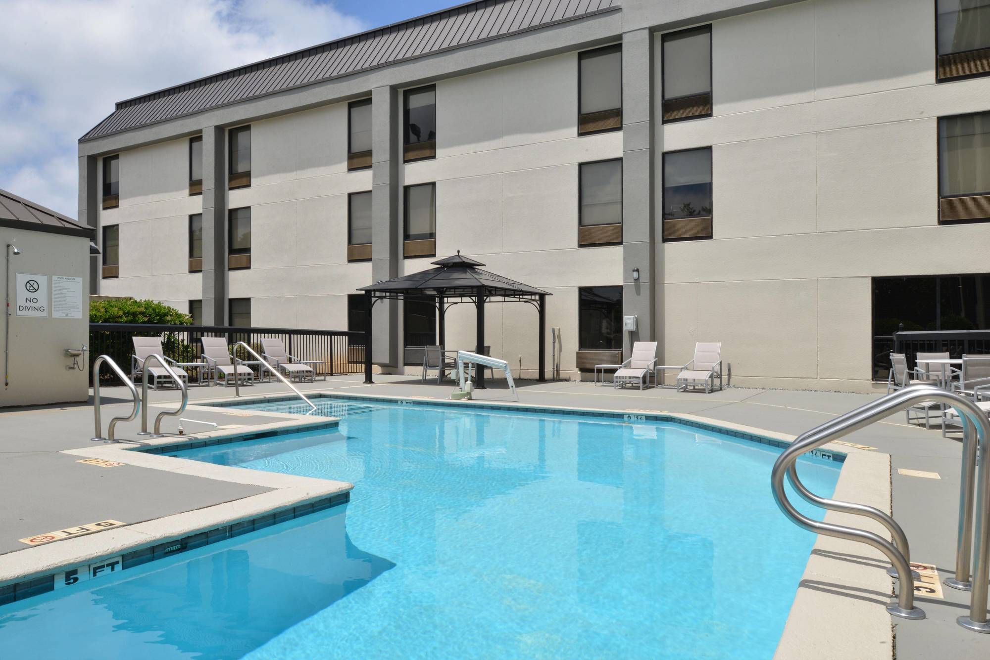 Wyndham Garden Greenville / Spartanburg Airport Exterior photo