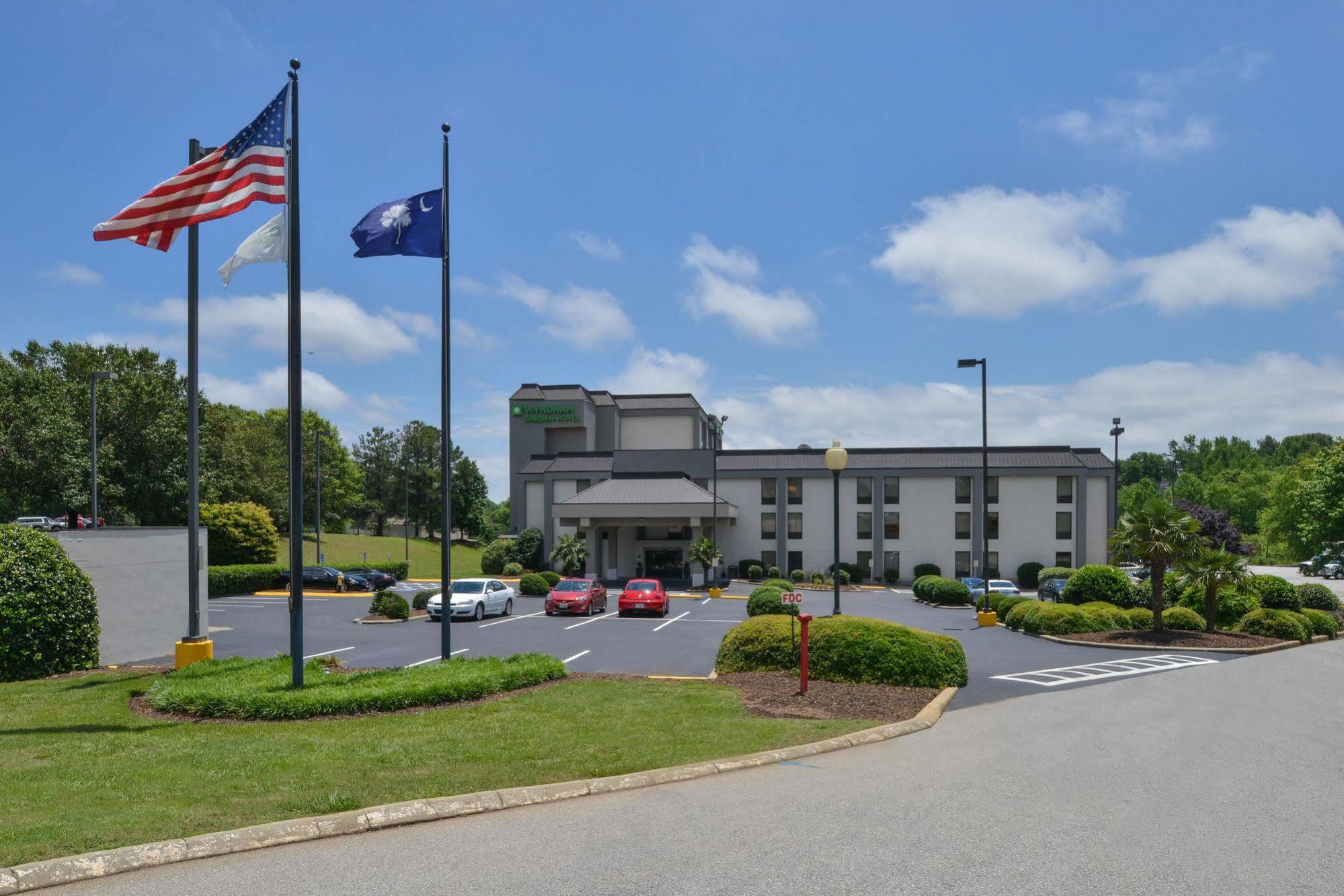 Wyndham Garden Greenville / Spartanburg Airport Exterior photo